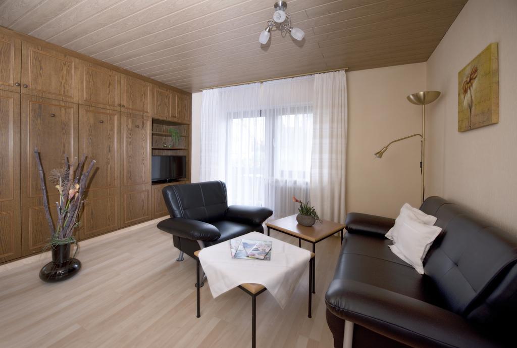 Appartementhaus-Edelweiss Bad Fussing Room photo